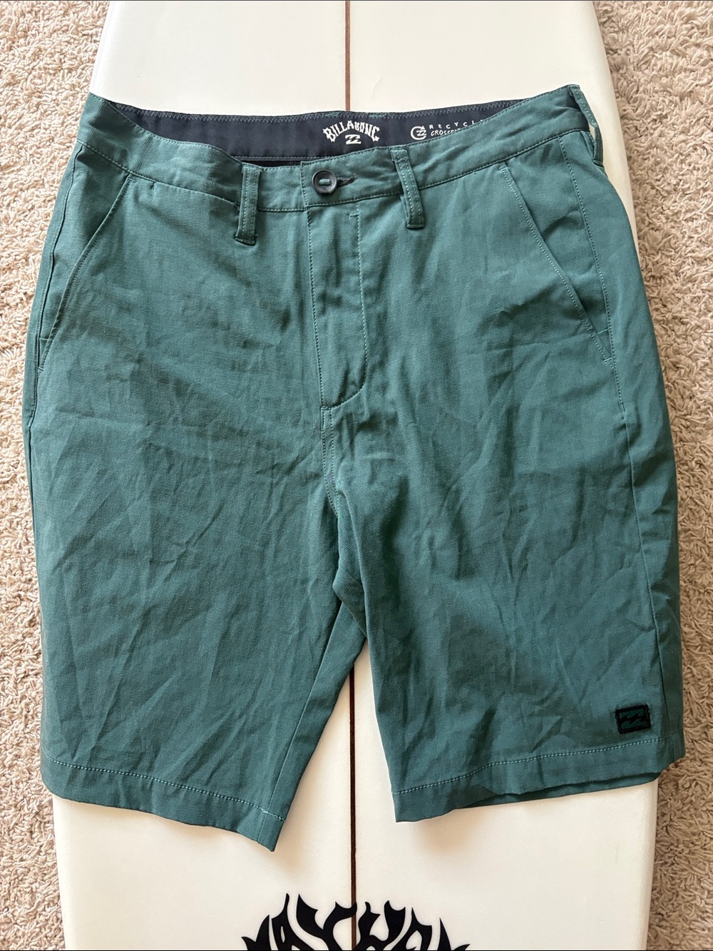 Billabong Men's  Green Flat-Front Casual Shorts